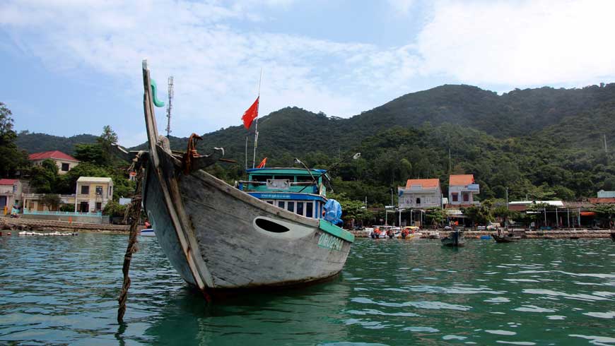 Cộng đồng tham gia phục hồi tự nhiên và khai thác bền vững Cua Đá Cù Lao Chàm