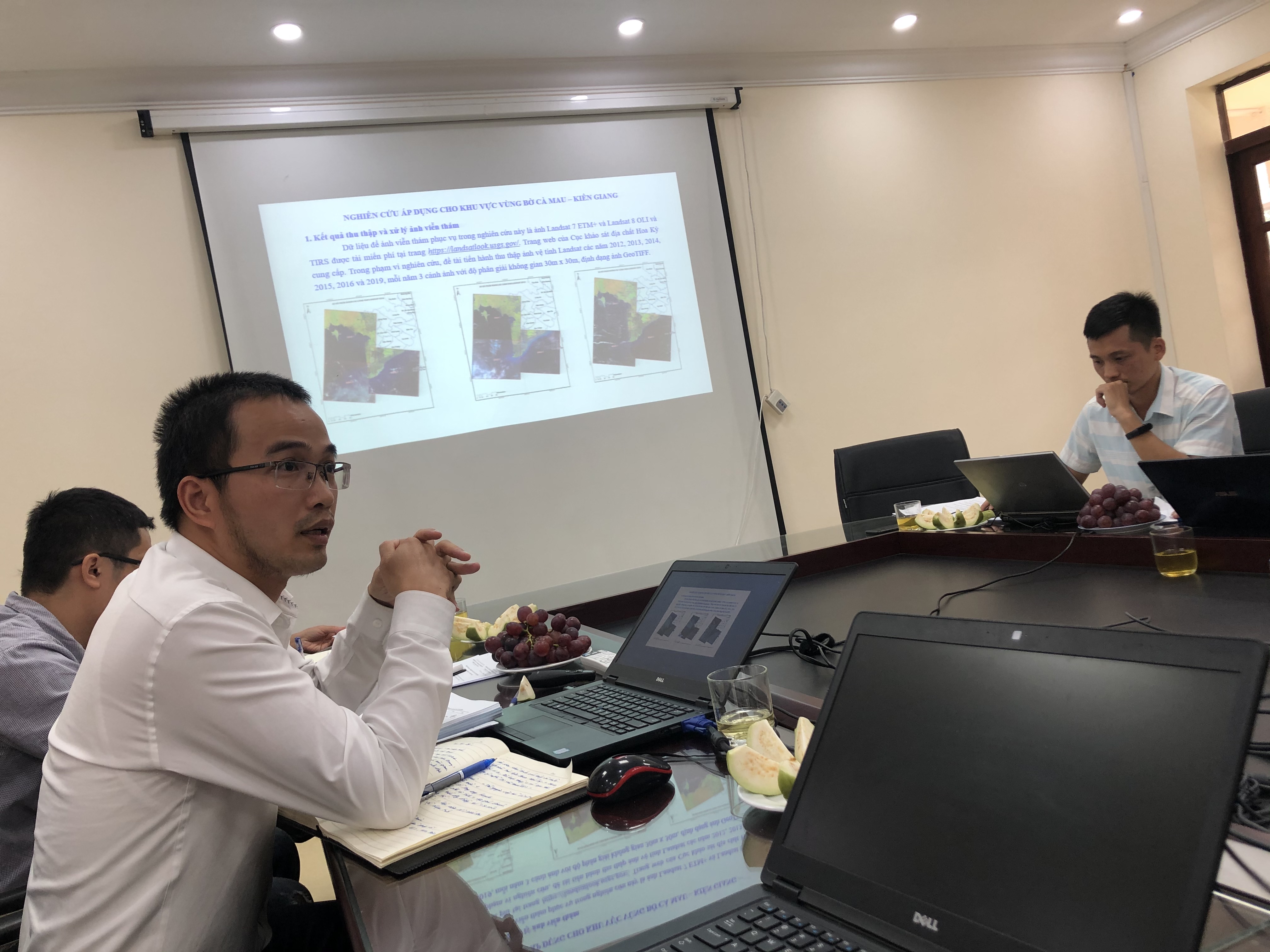 Bảo vệ Đề tài Khoa học và Công nghệ cấp Bộ “Nghiên cứu ứng dụng công nghệ GIS và viễn thám phục vụ quy hoạch tổng thể khai thác, sử dụng bền vững tài nguyên vùng bờ Cà Mau – Kiên Giang”